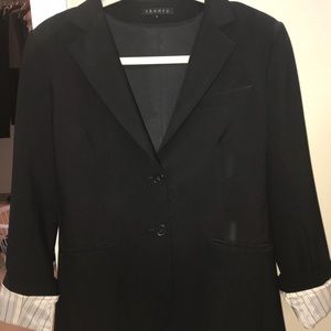 Theory women’s fitted blazer. 10